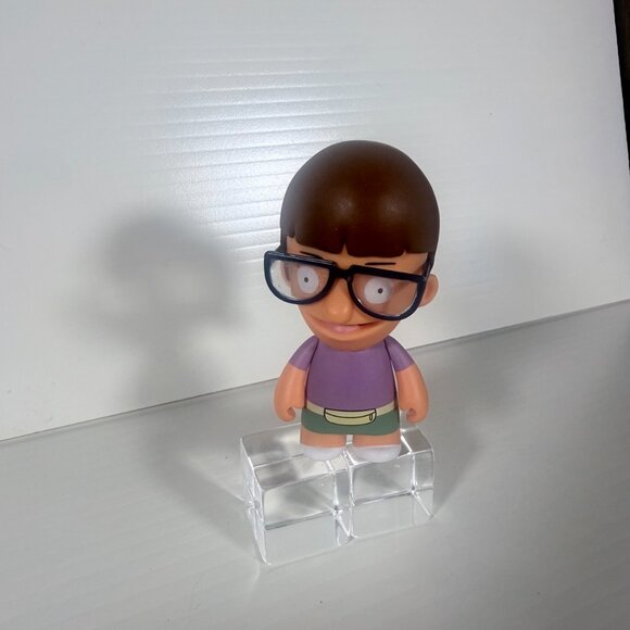 Bob's Burgers Kidrobot Collection Gayle Figurine - Picture 2 of 2